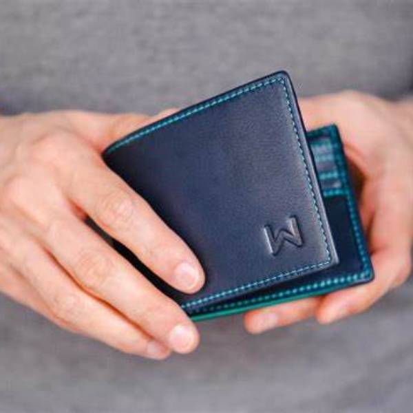 trackable wallet