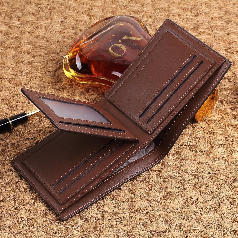 Stylish wallets for men