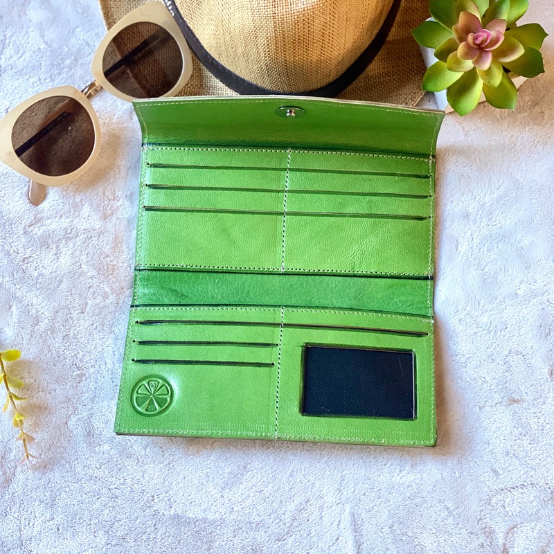 Green wallet