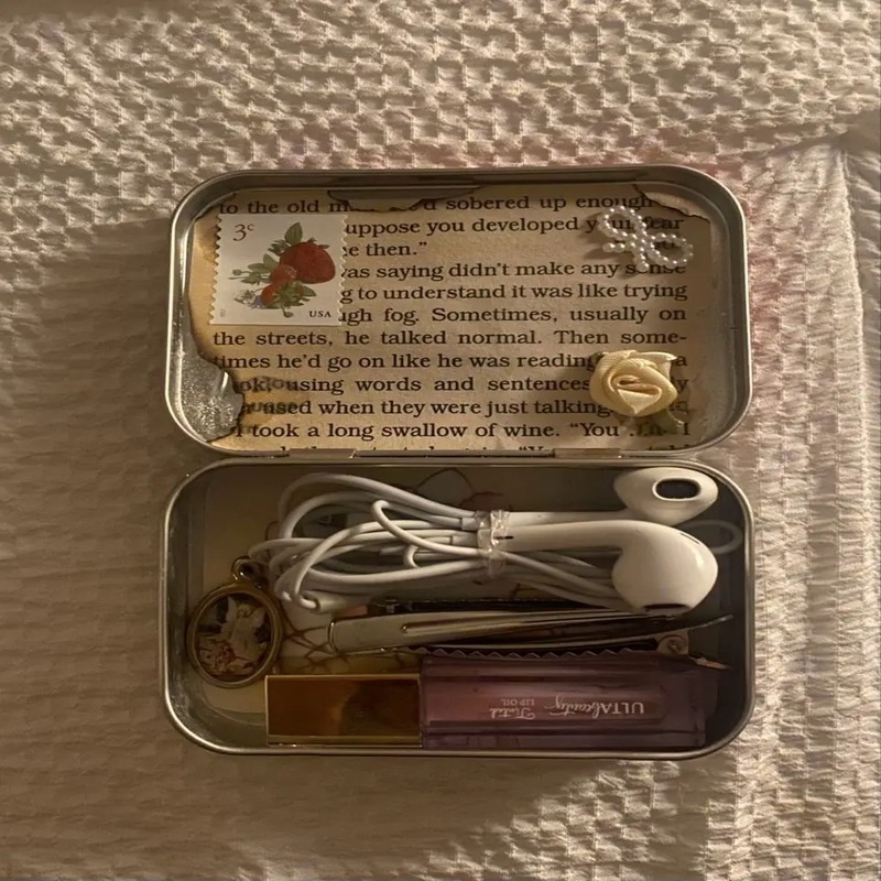 Altoids wallet