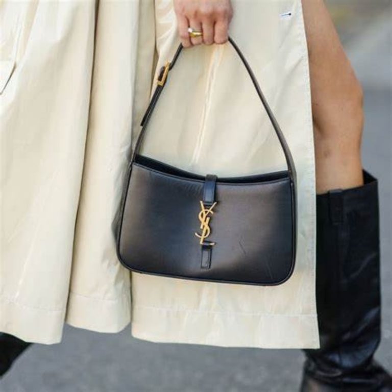 Luxury shoulder bag