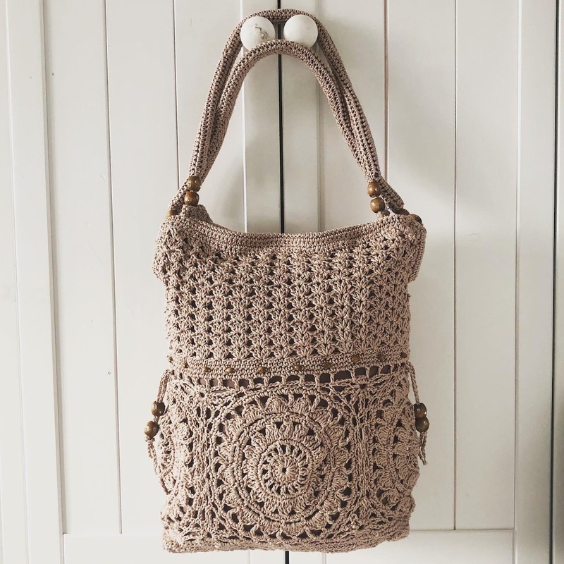 Crochet shoulder bag