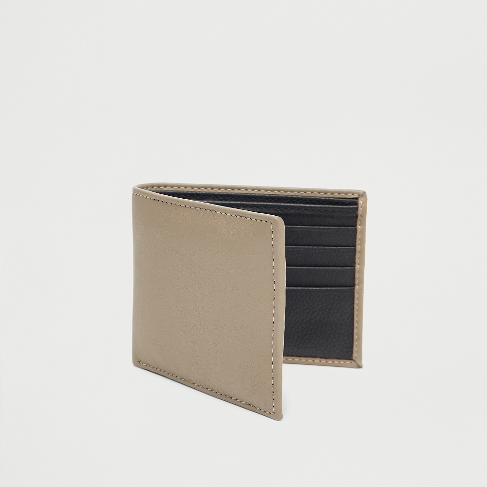 bifold wallet