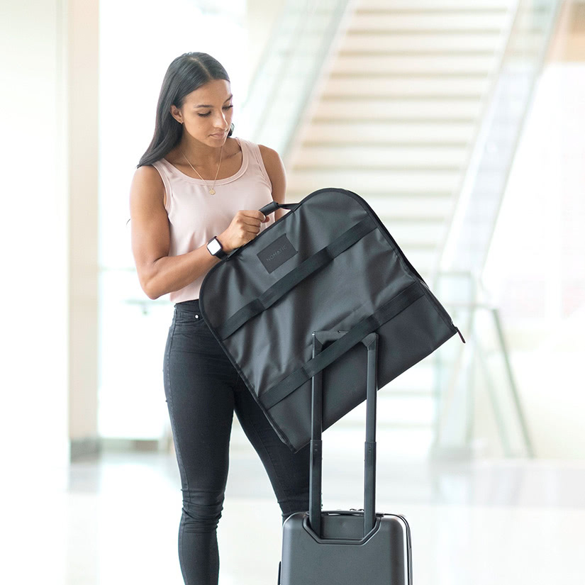 best-garment-bag-travel-luxe-digital
